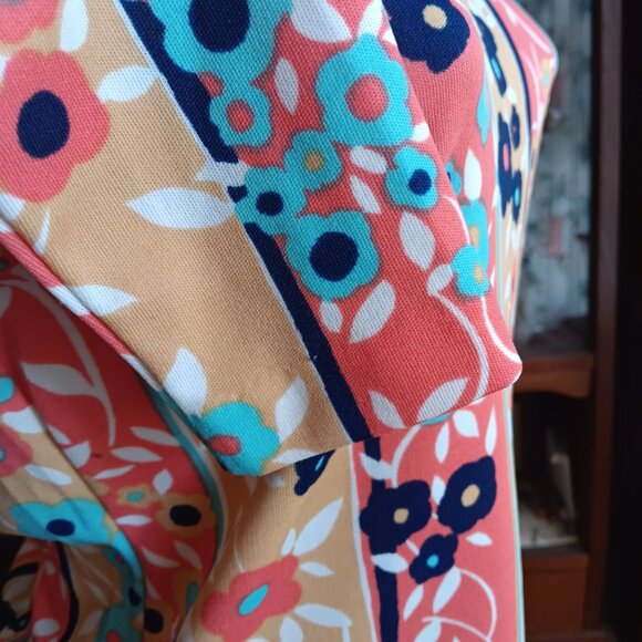Medium Vintage Elleen 1970s Groovy Mod Mom Floral Striped High-Neck Top 11/12 - Picture 7 of 8